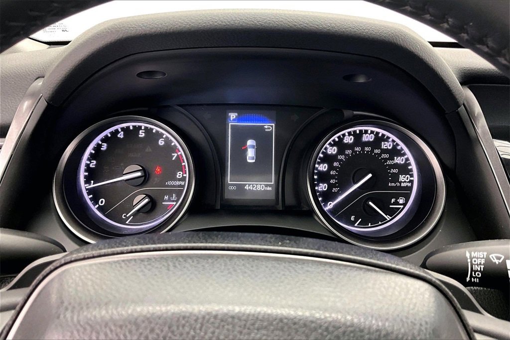 Used 2023 Toyota Camry SE image 20