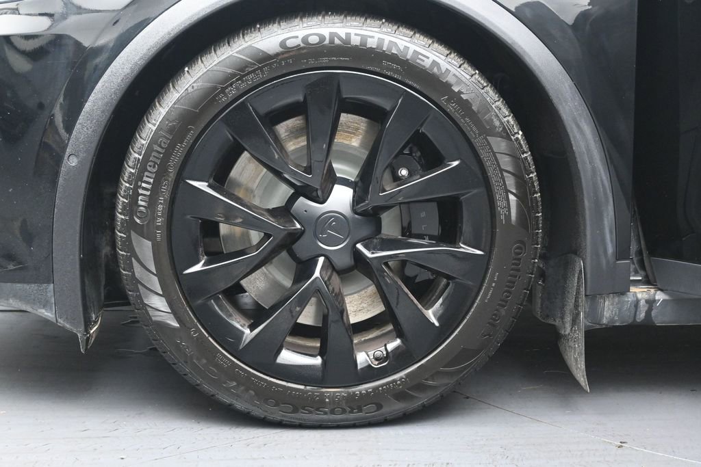 Used 2022 Tesla Model X image 32