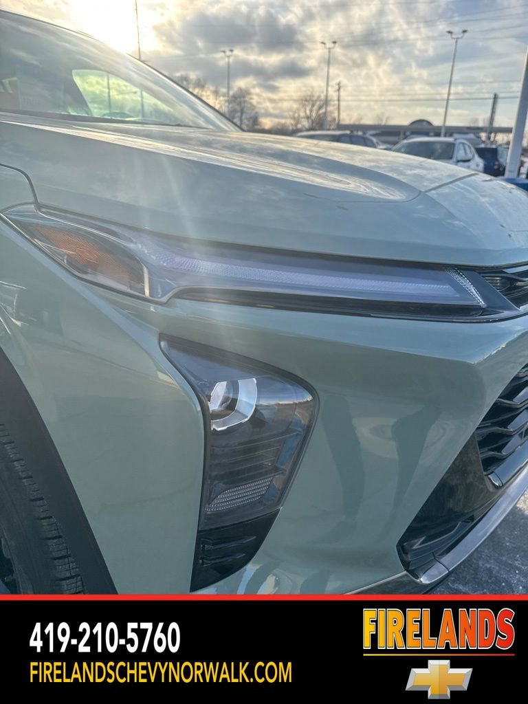 New 2026 Chevrolet Trax ACTIV w/ Sunroof Package image 63