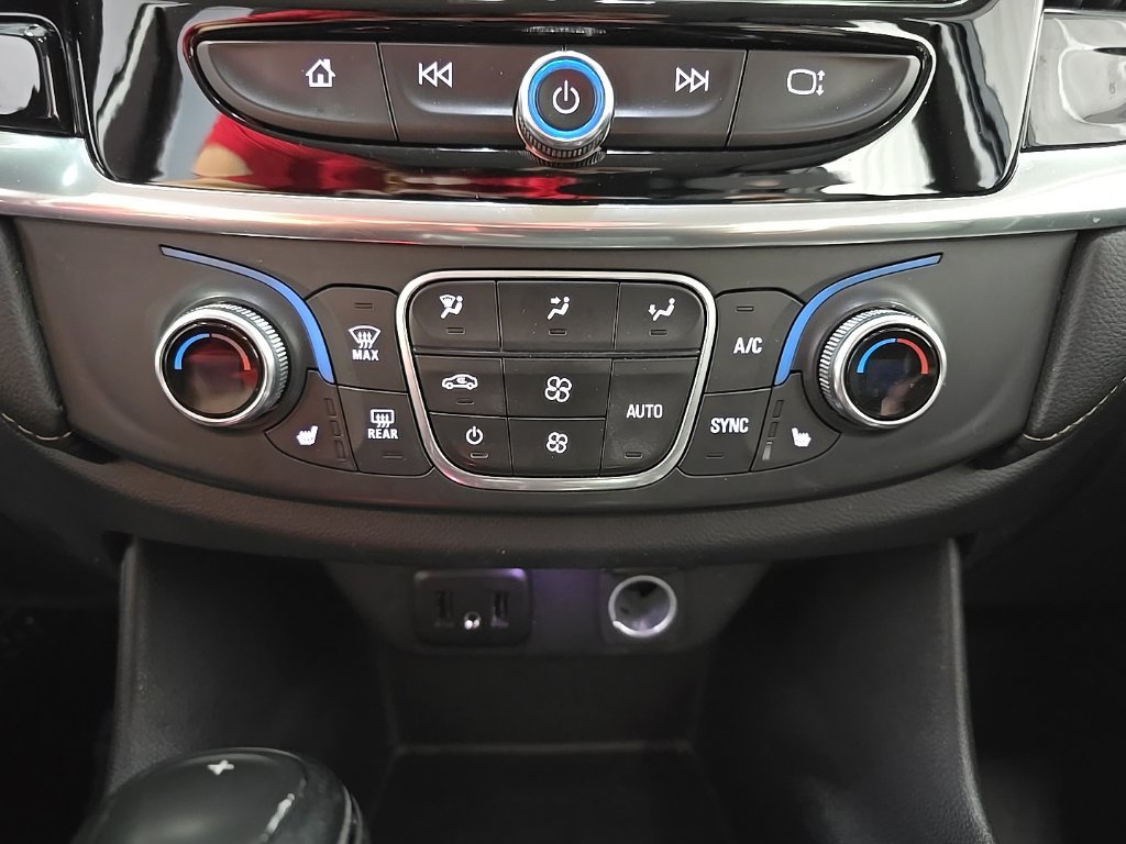 Used 2019 Chevrolet Traverse LT AWD/4WD image 24