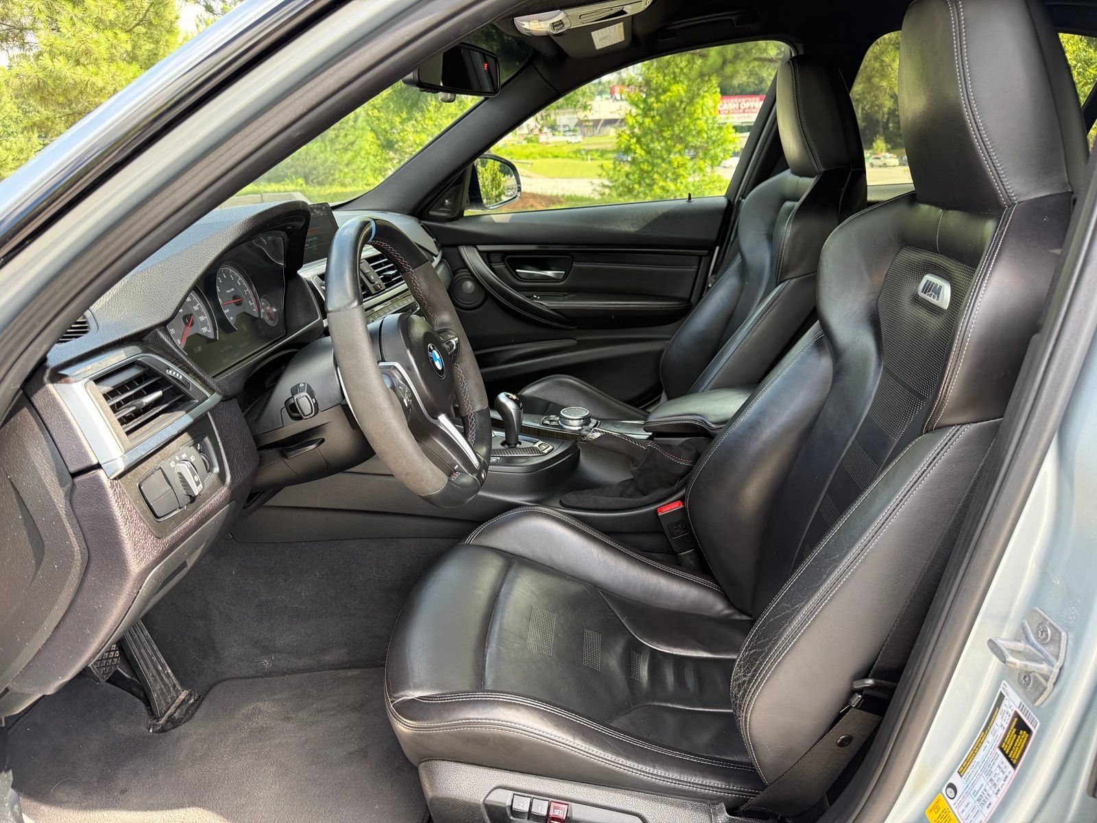 Used 2017 BMW M3 RWD image 33
