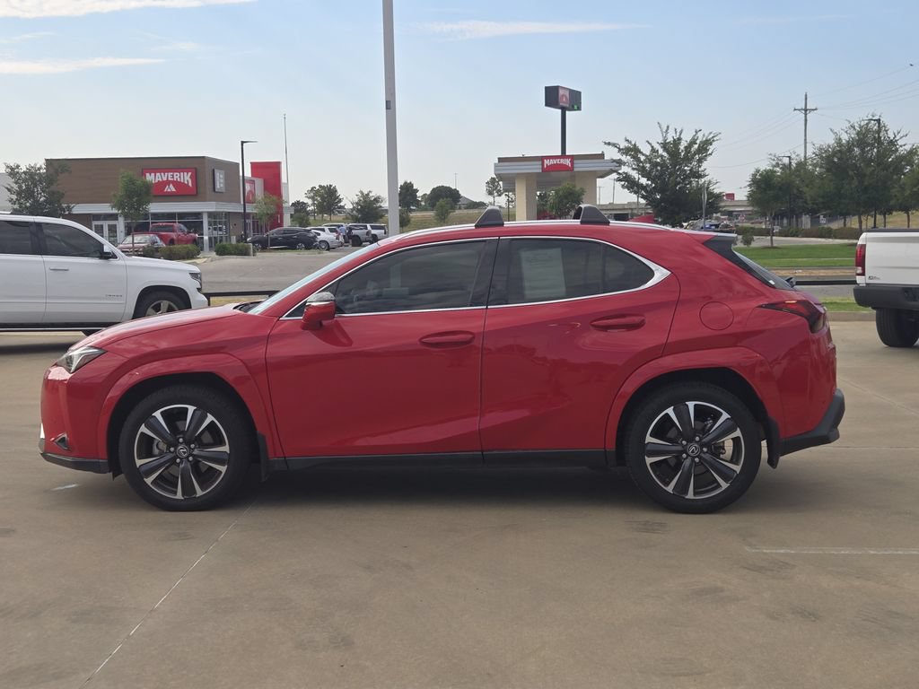 Used 2023 Lexus UX 250h FWD w/ Accessory Package (Z2) video 4