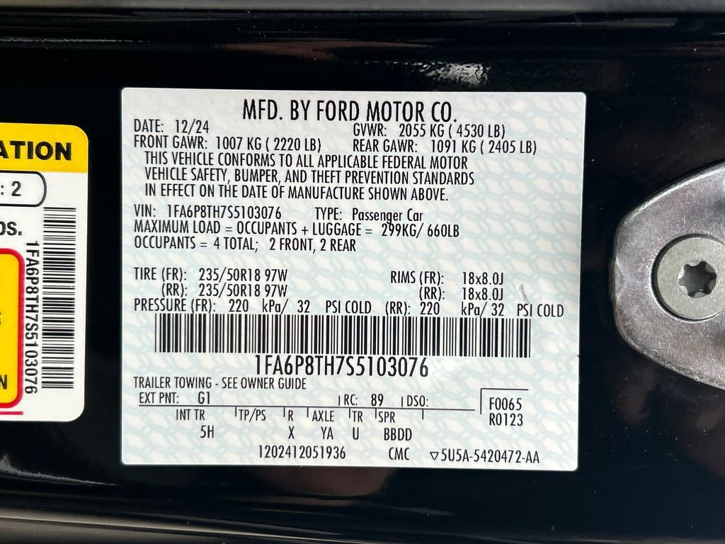 Used 2025 Ford Mustang Premium RWD image 30