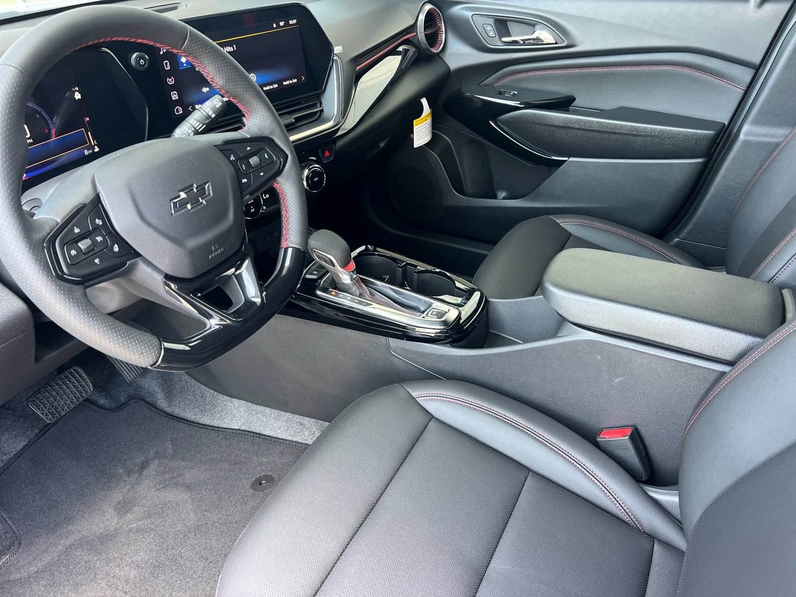 New 2026 Chevrolet Trax RS w/ Driver Confidence Package FWD image 10