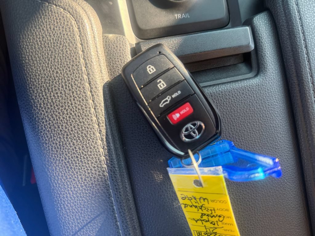 Used 2024 Toyota Grand Highlander AWD Hybrid image 32