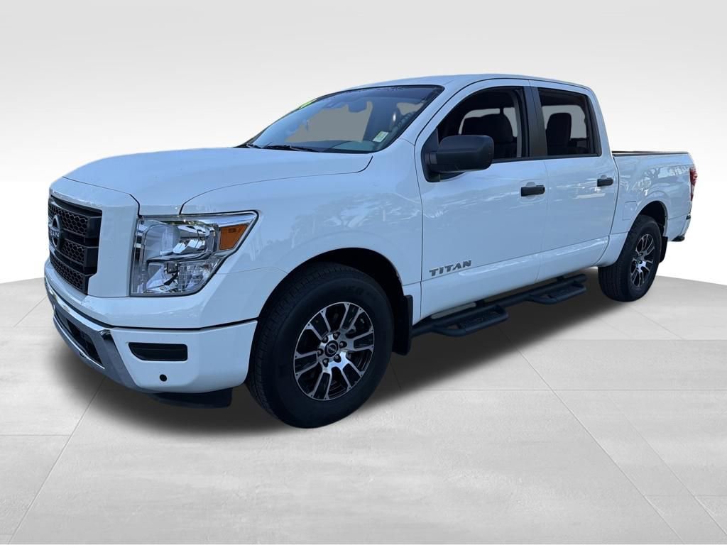 Certified 2024 Nissan Titan SV w/ SV Convenience Package image 3