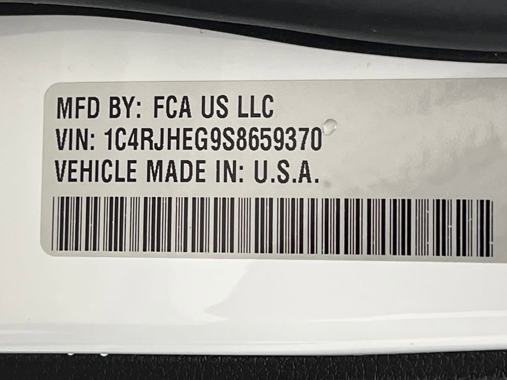 Used 2025 Jeep Grand Cherokee Summit image 74