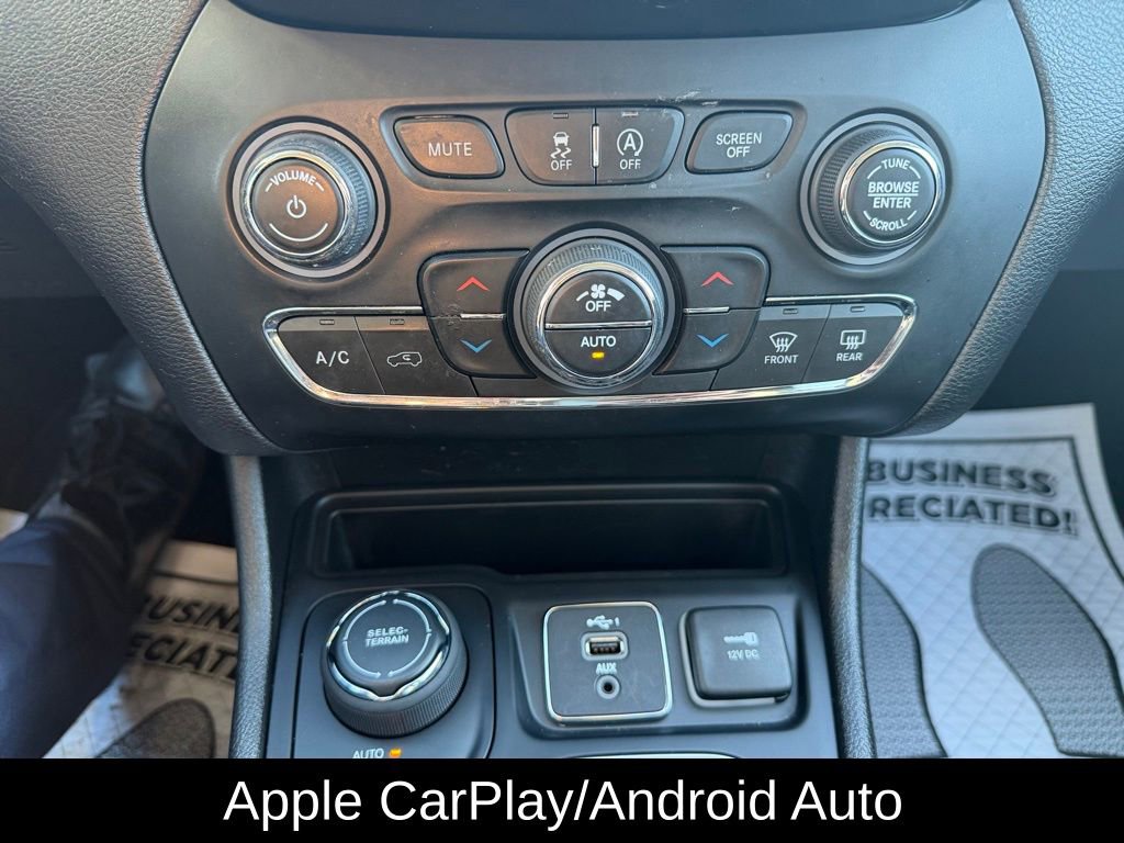 Used 2021 Jeep Cherokee Latitude Lux w/ Comfort/Convenience Group image 21