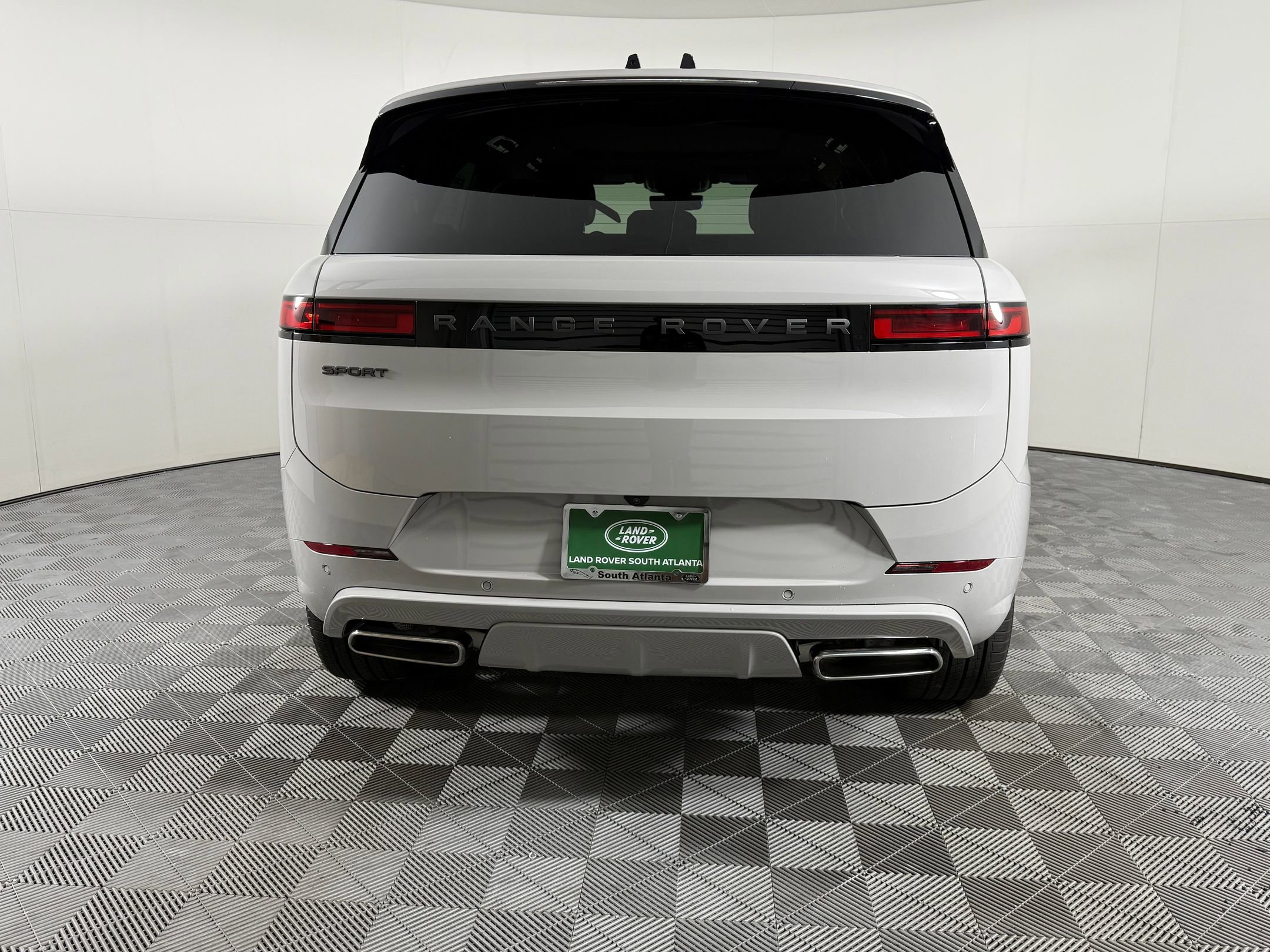 New 2026 Land Rover Range Rover Sport Dynamic SE AWD/4WD image 10