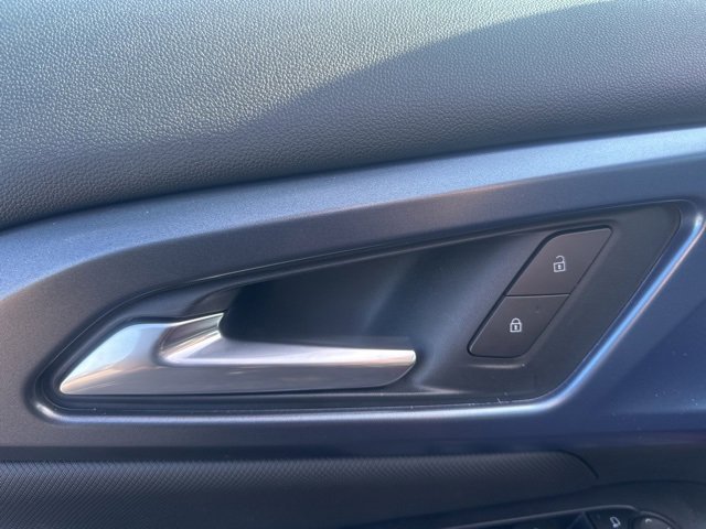 New 2026 Chevrolet Equinox EV LT image 12