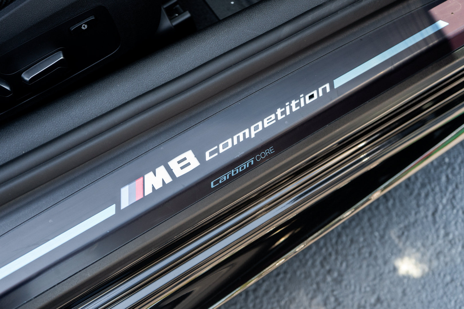 Used 2023 BMW M8 Competition w/ M Carbon Exterior Package AWD/4WD image 31