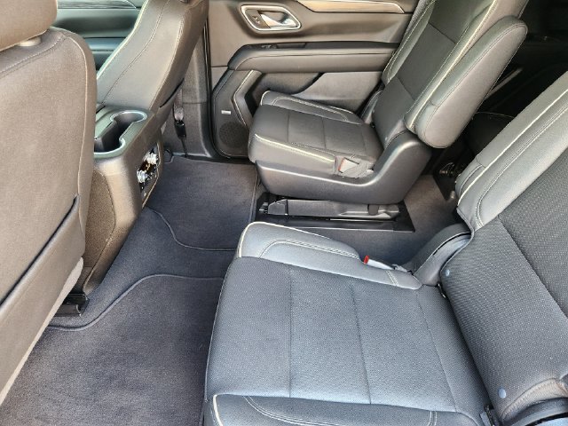 Used 2022 GMC Yukon SLT w/ SLT Luxury Package RWD image 30