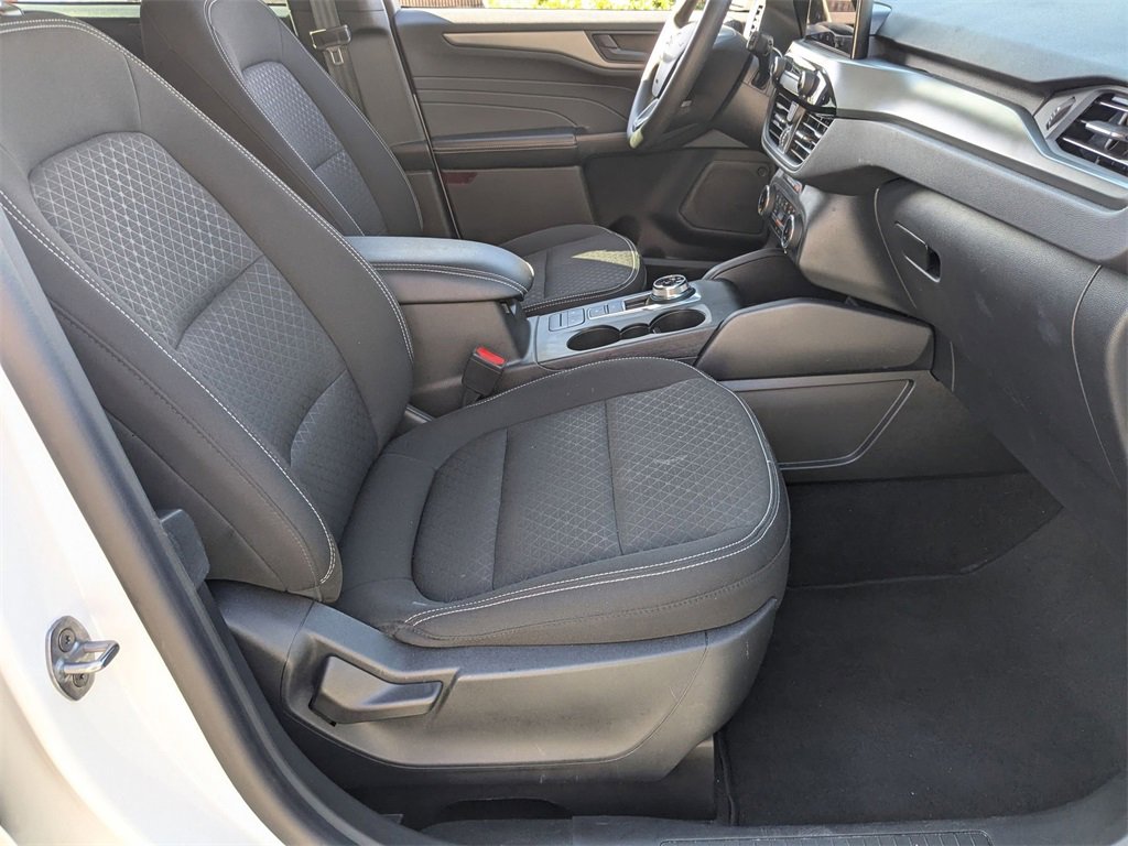 Used 2025 Ford Escape Active image 31