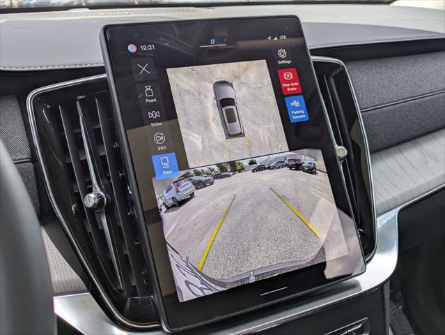 Used 2025 Volvo XC90 B6 Ultra w/ Protection Package Premier image 19