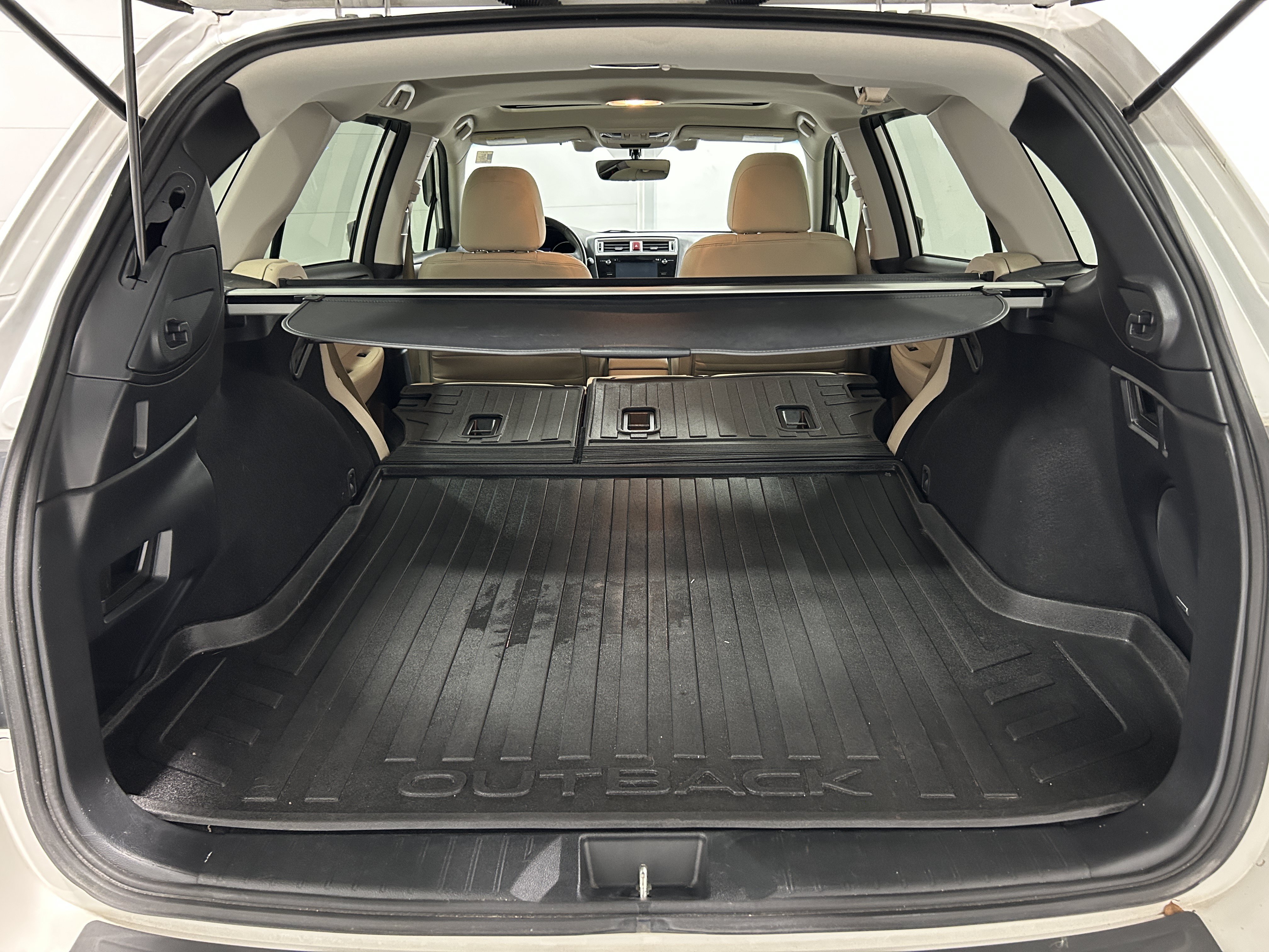 Used 2017 Subaru Outback 2.5i Limited AWD/4WD image 35