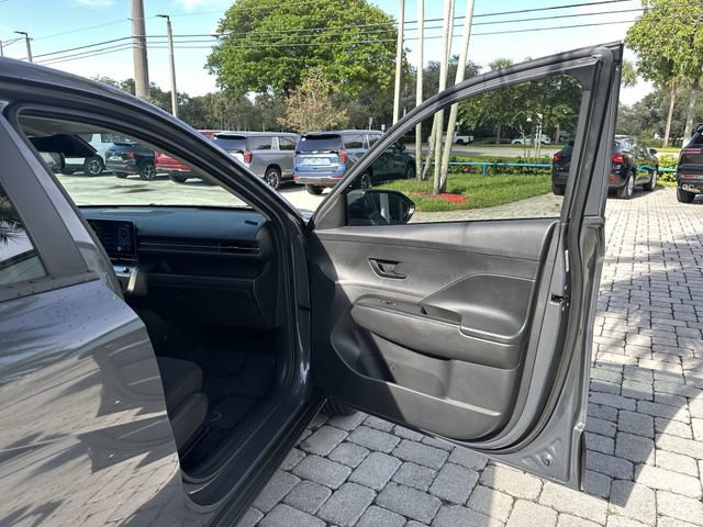 Used 2024 Hyundai Kona SE FWD image 23