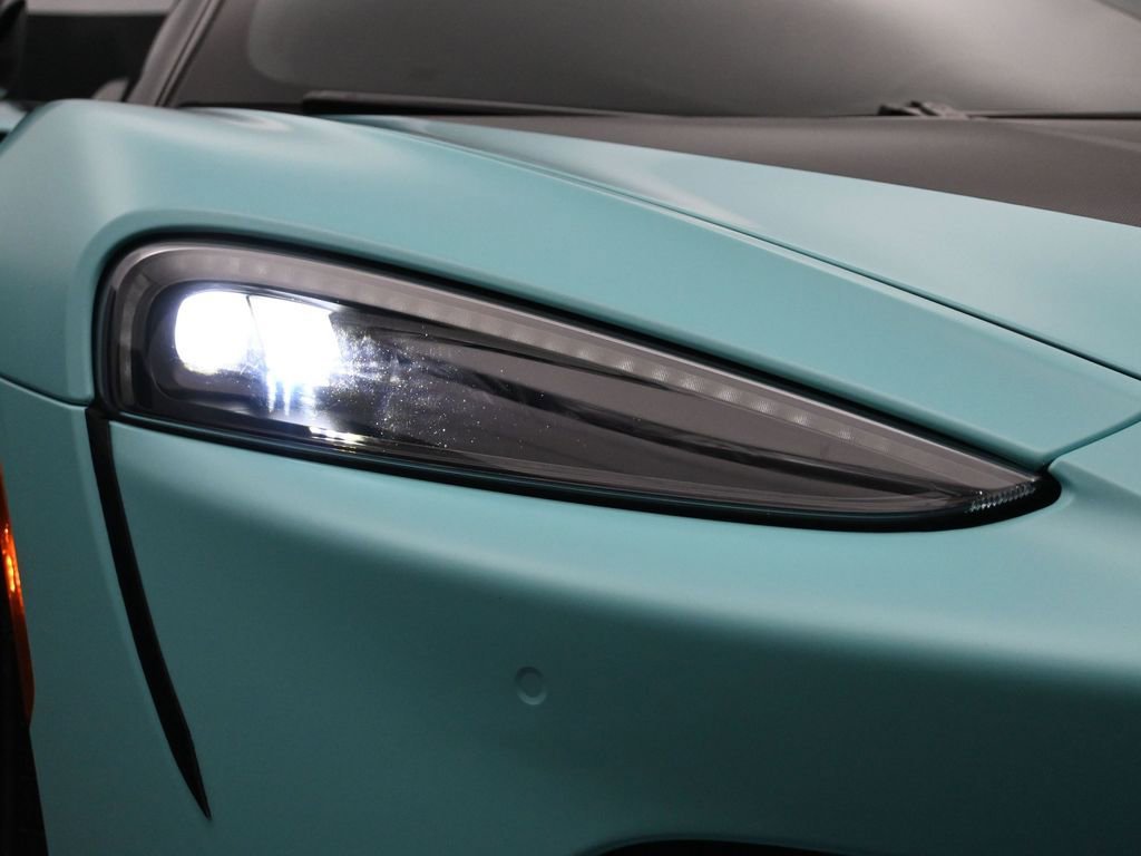 Used 2022 McLaren GT image 10