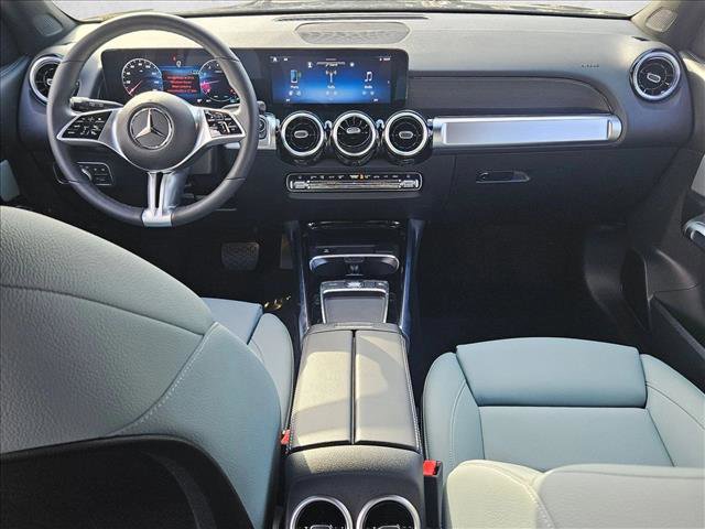 Used 2026 Mercedes-Benz GLB 250 image 14