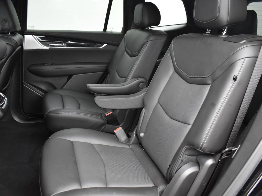 Certified 2024 Cadillac XT6 Premium Luxury w/ LPO, Floor Liner Package image 25