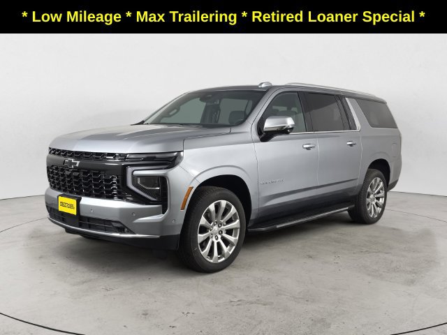 Used 2026 Chevrolet Suburban Premier w/ Sun And Tow Package AWD/4WD image 1