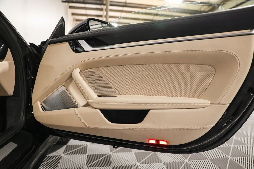 Used 2021 Porsche 911 Targa 4S image 21