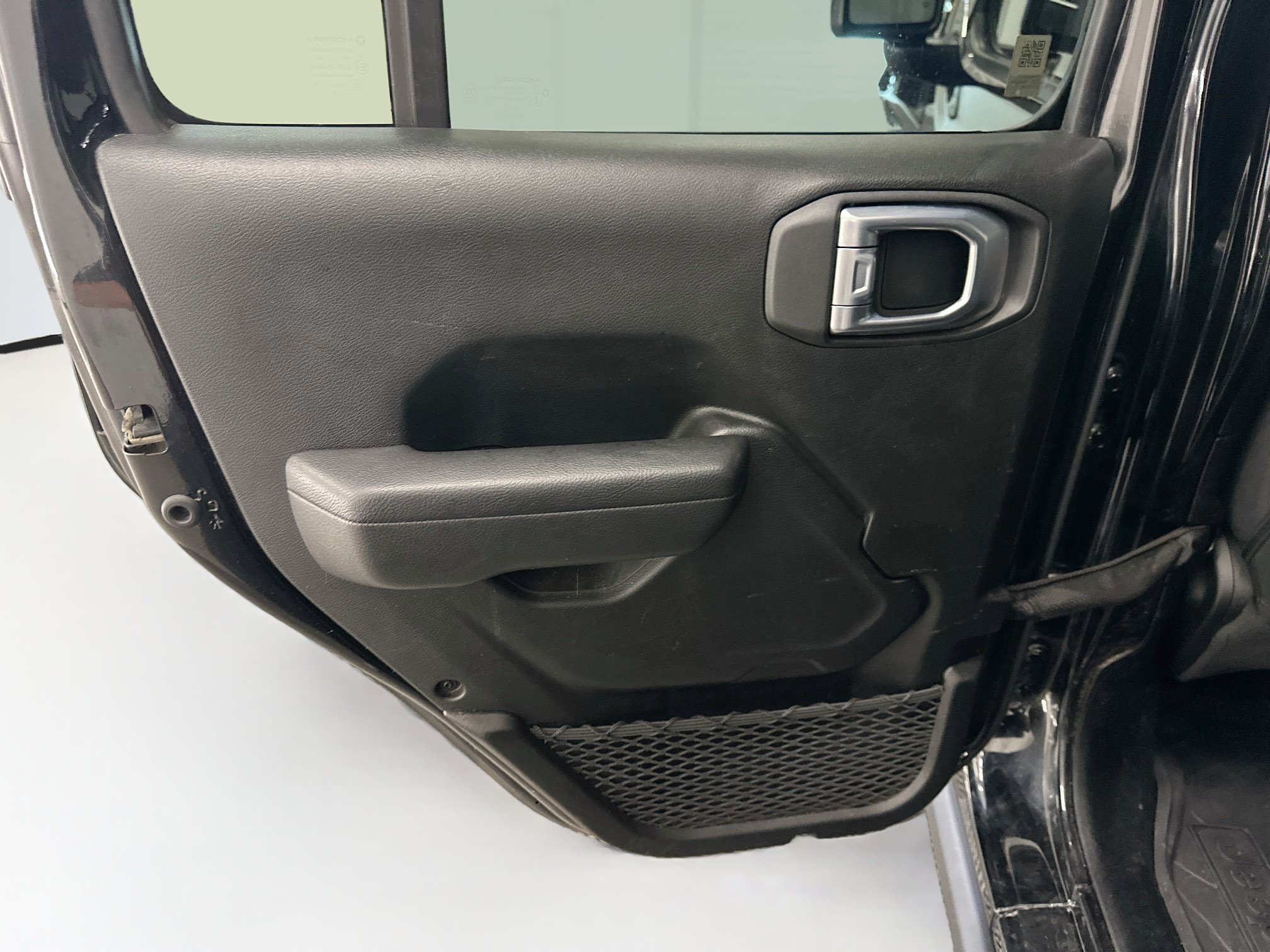 Used 2023 Jeep Wrangler Unlimited w/ Cold Weather Group AWD/4WD image 26