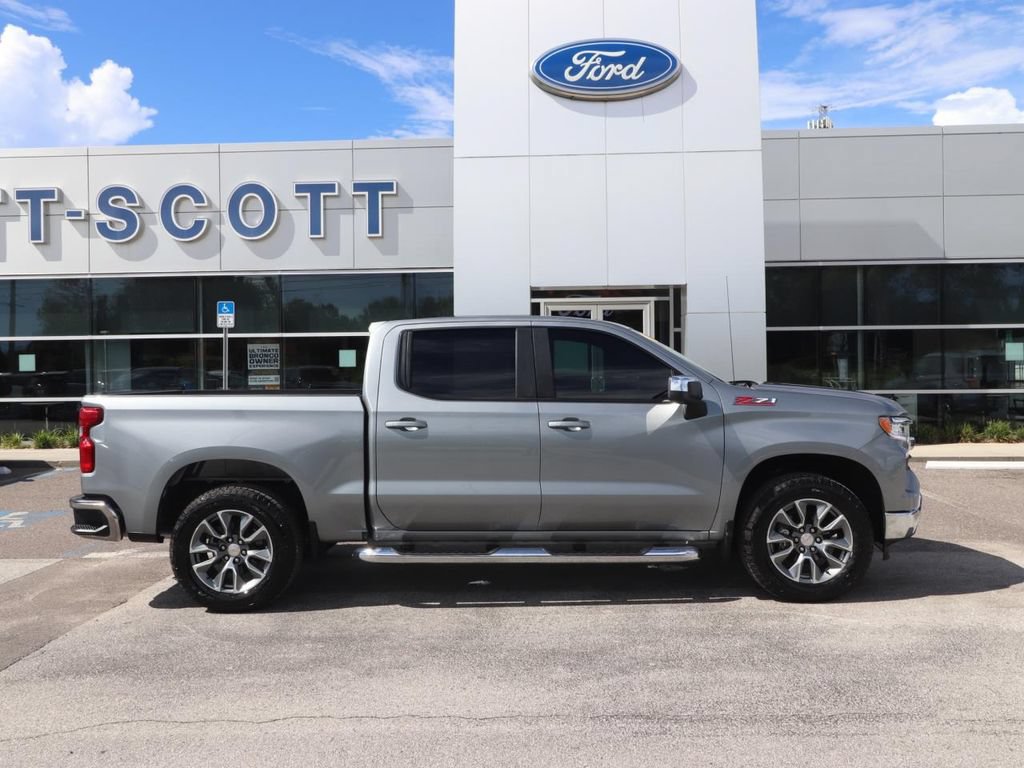 Used 2026 Chevrolet Silverado 1500 LT w/ Z71 Off-Road Package AWD/4WD image 17