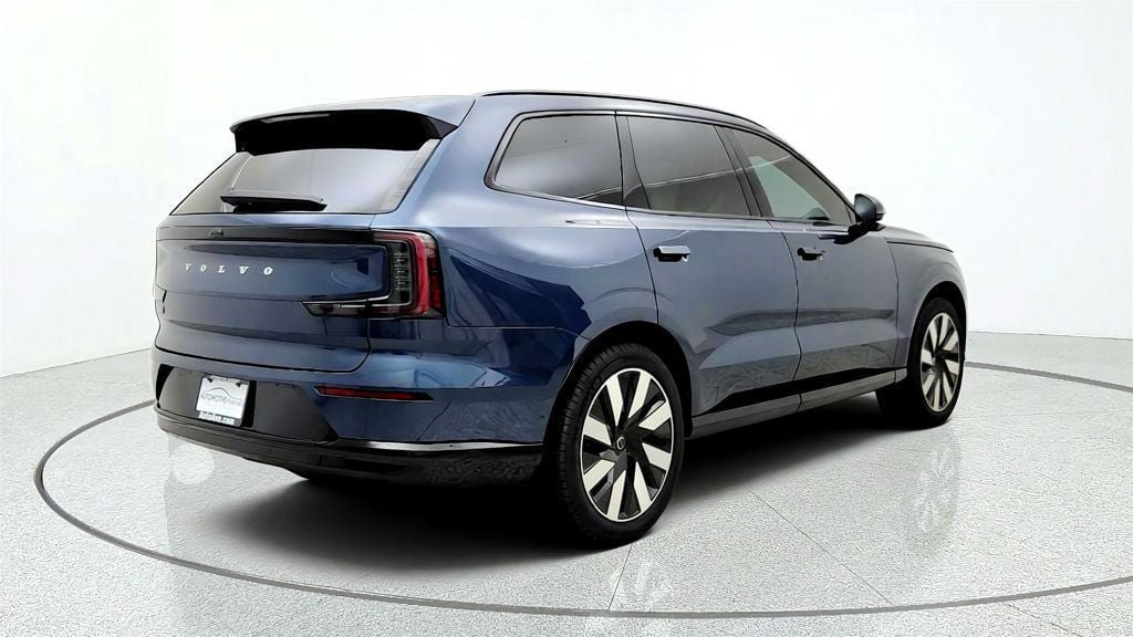 Used 2025 Volvo EX90 Plus AWD/4WD image 5