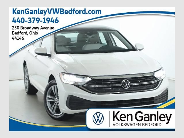 Used 2024 Volkswagen Jetta SE w/ Panoramic Sunroof Package FWD image 1