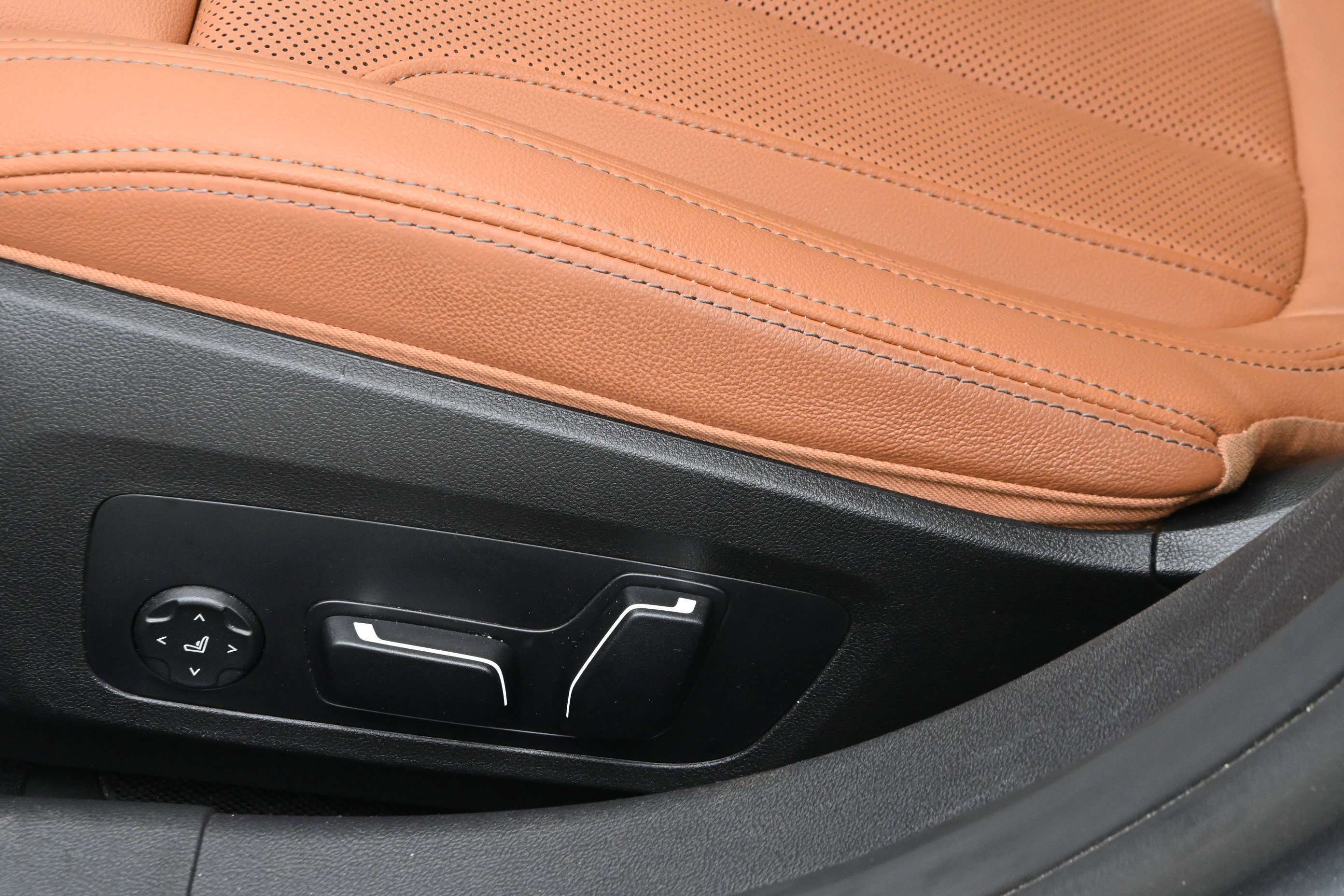 Certified 2025 BMW M340i RWD image 25