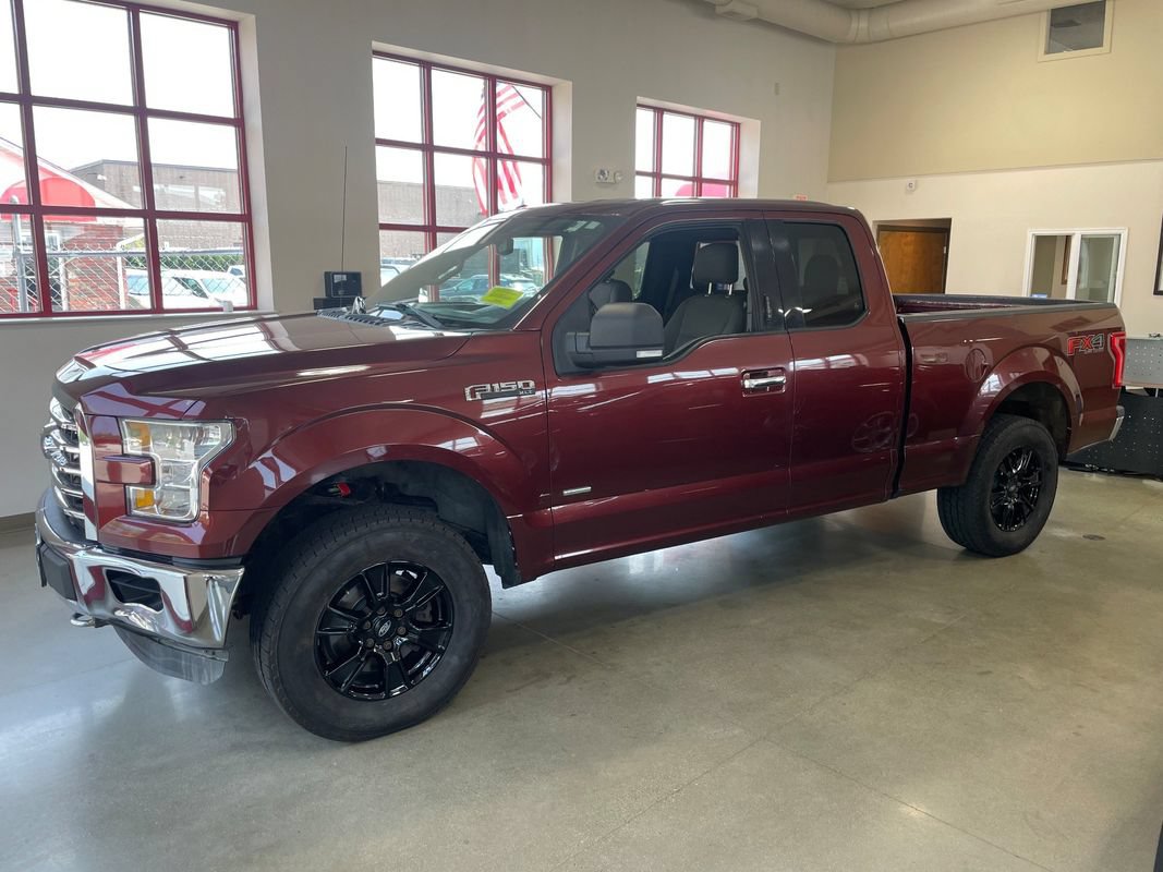 Used 2016 Ford F150 XLT w/ Equipment Group 302A Luxury AWD/4WD image 3