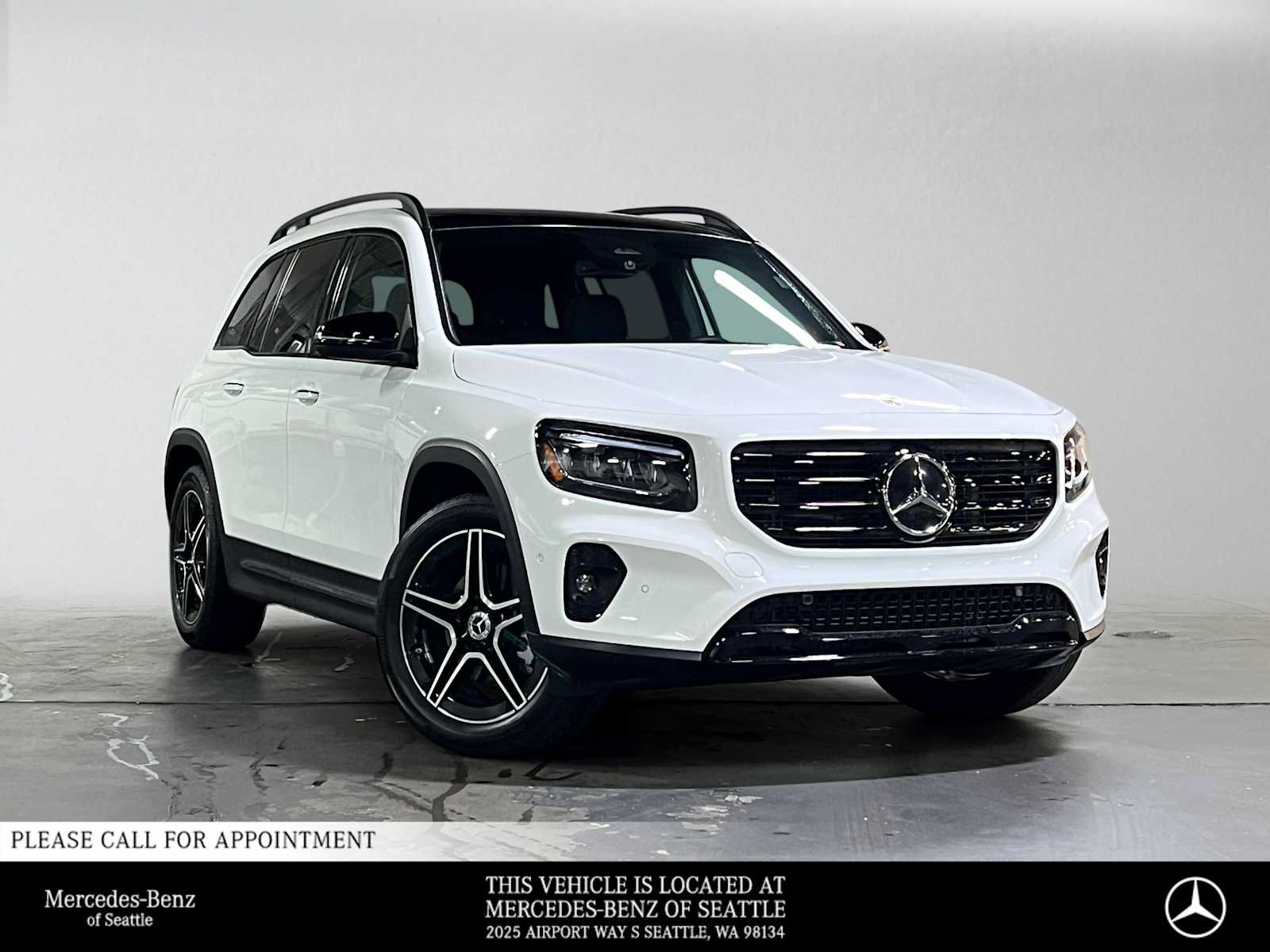 Used 2026 Mercedes-Benz GLB 250 4MATIC image 1