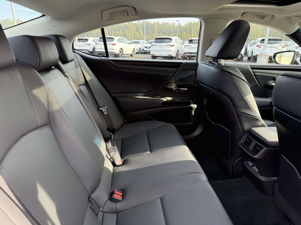 Used 2023 Lexus ES 350 Premium w/ Premium Package image 15