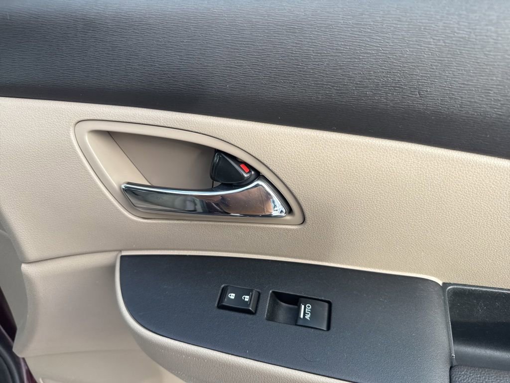 Used 2015 Honda Odyssey LX image 37