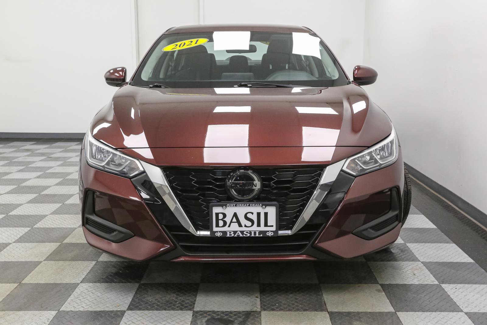 Used 2021 Nissan Sentra SV image 3