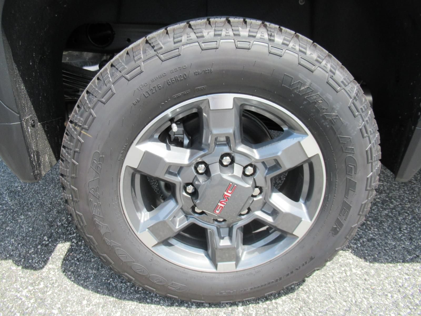 New 2026 GMC Sierra 2500 SLE w/ SLE Value Package; AWD/4WD image 8