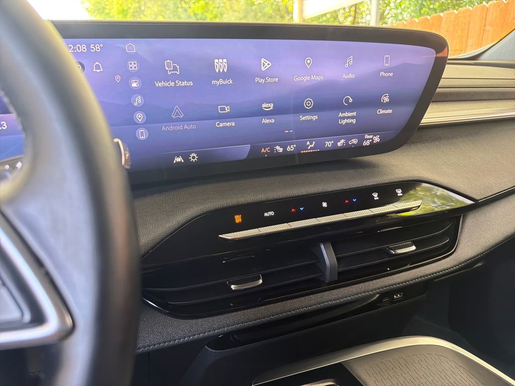 Used 2025 Buick Enclave Preferred image 28