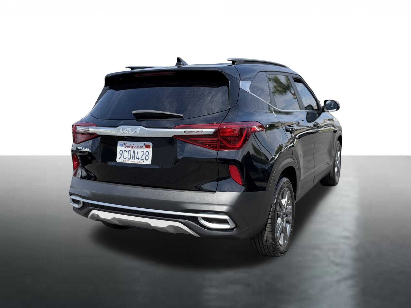 Used 2023 Kia Seltos S FWD image 8