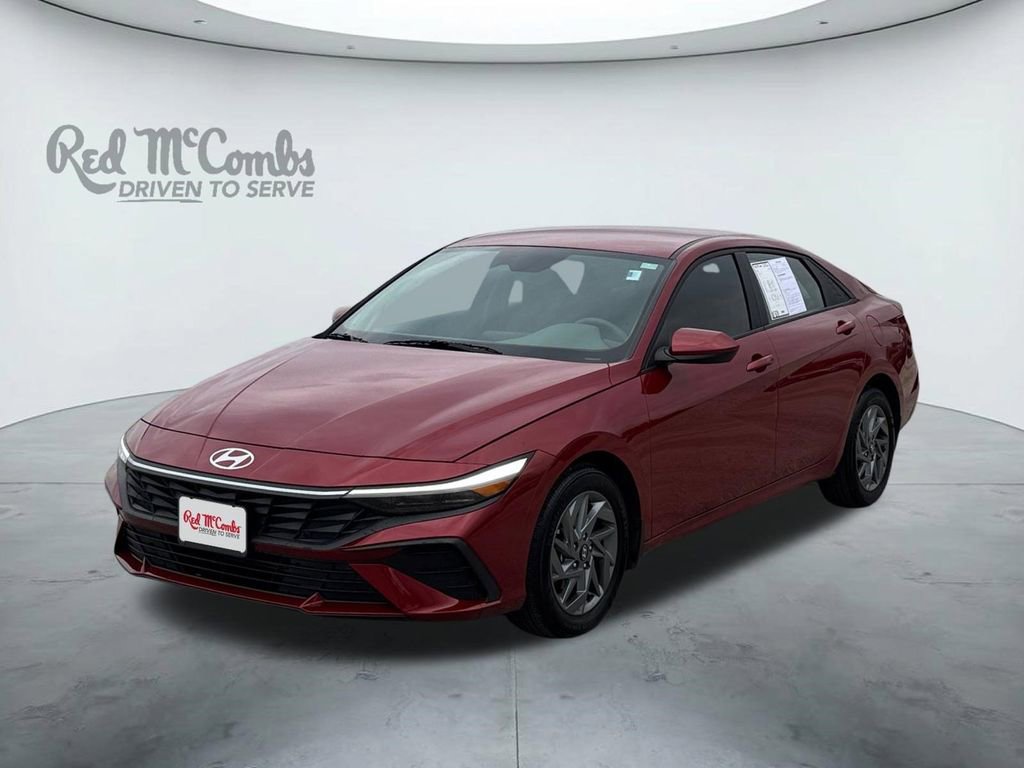 Used 2024 Hyundai Elantra SEL image 1