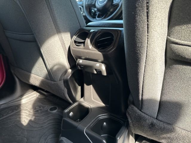 Used 2024 Jeep Wrangler Unlimited Sport AWD/4WD image 17