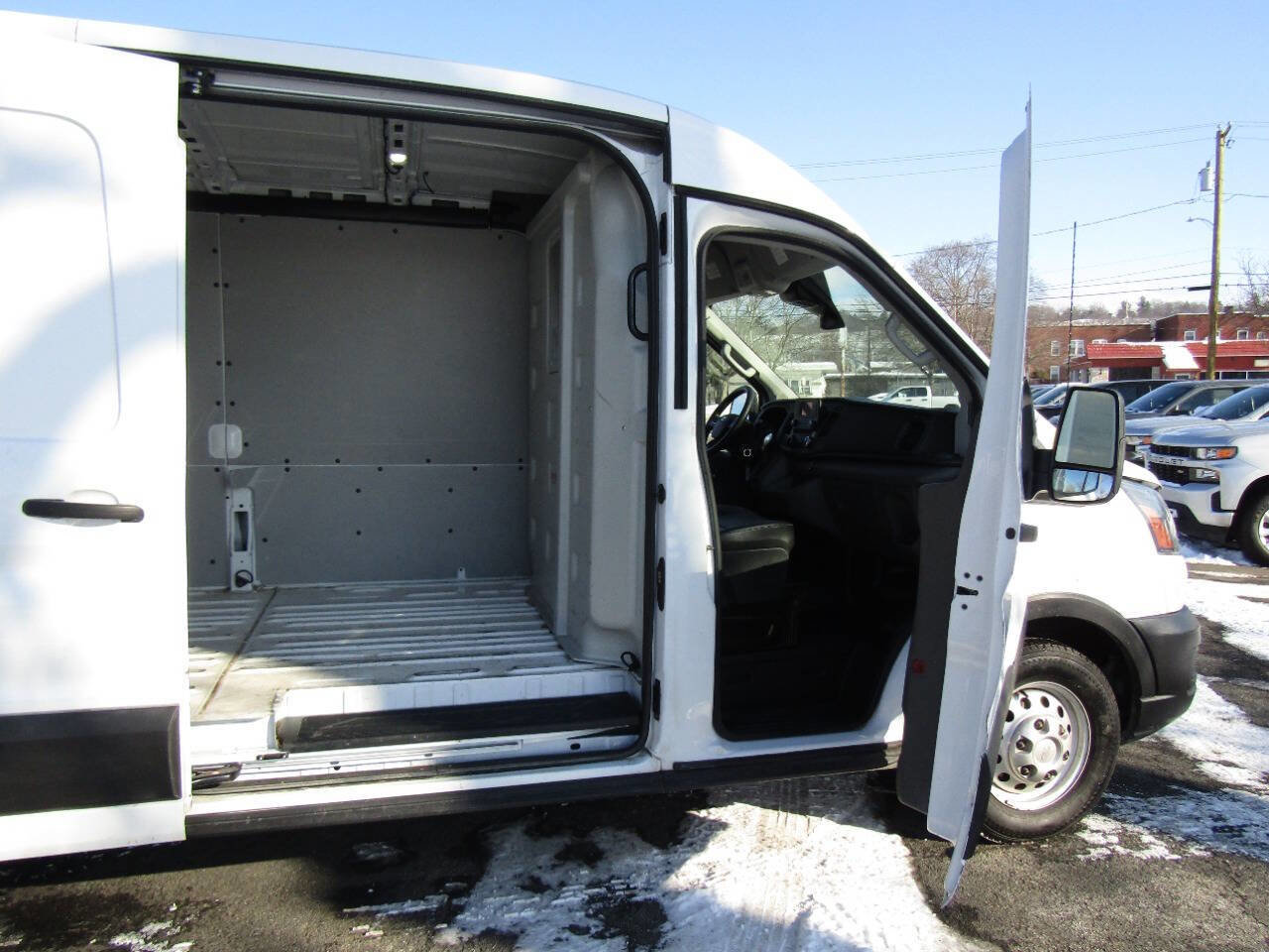 Used 2022 Ford Transit 250 250 AWD 3dr LWB Medium Roof Ca image 25