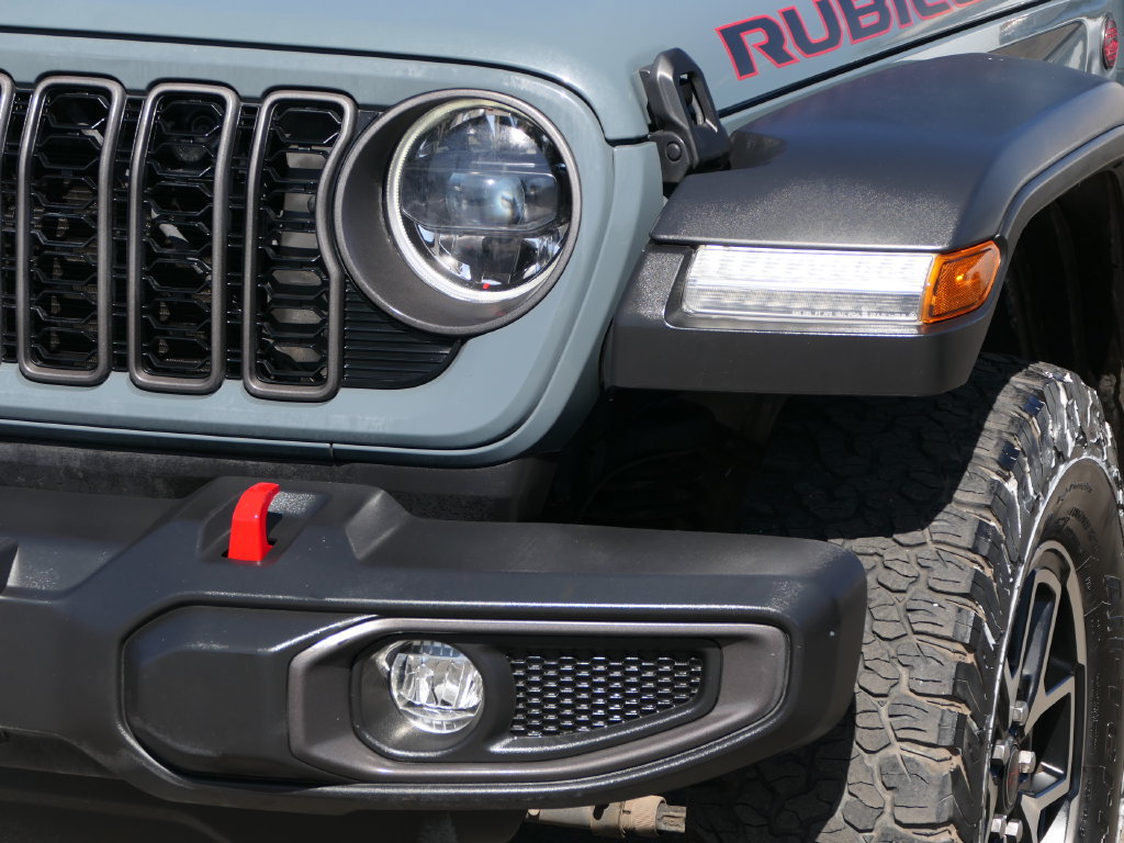 Used 2024 Jeep Wrangler Unlimited Rubicon AWD/4WD image 7