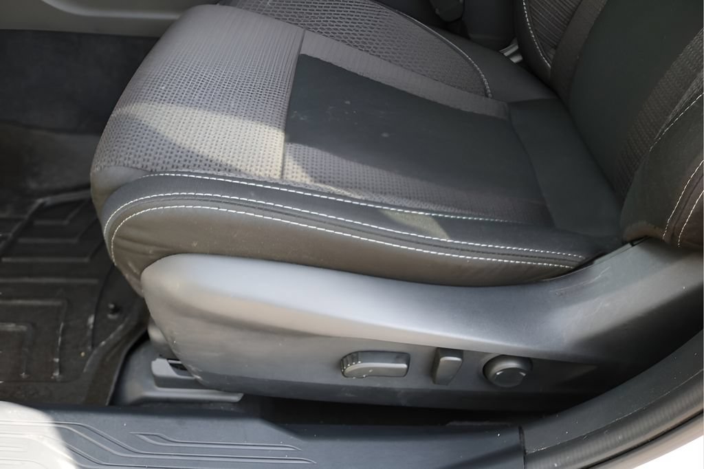 Used 2024 Subaru Outback Premium AWD/4WD image 14