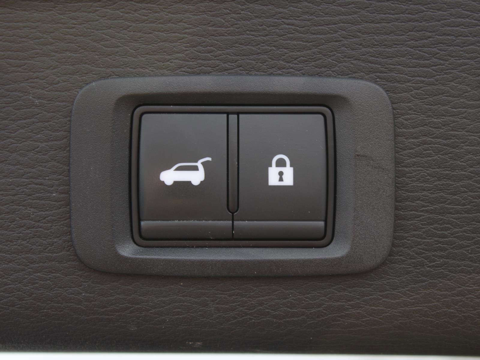 Used 2024 Mitsubishi Outlander SEL image 9