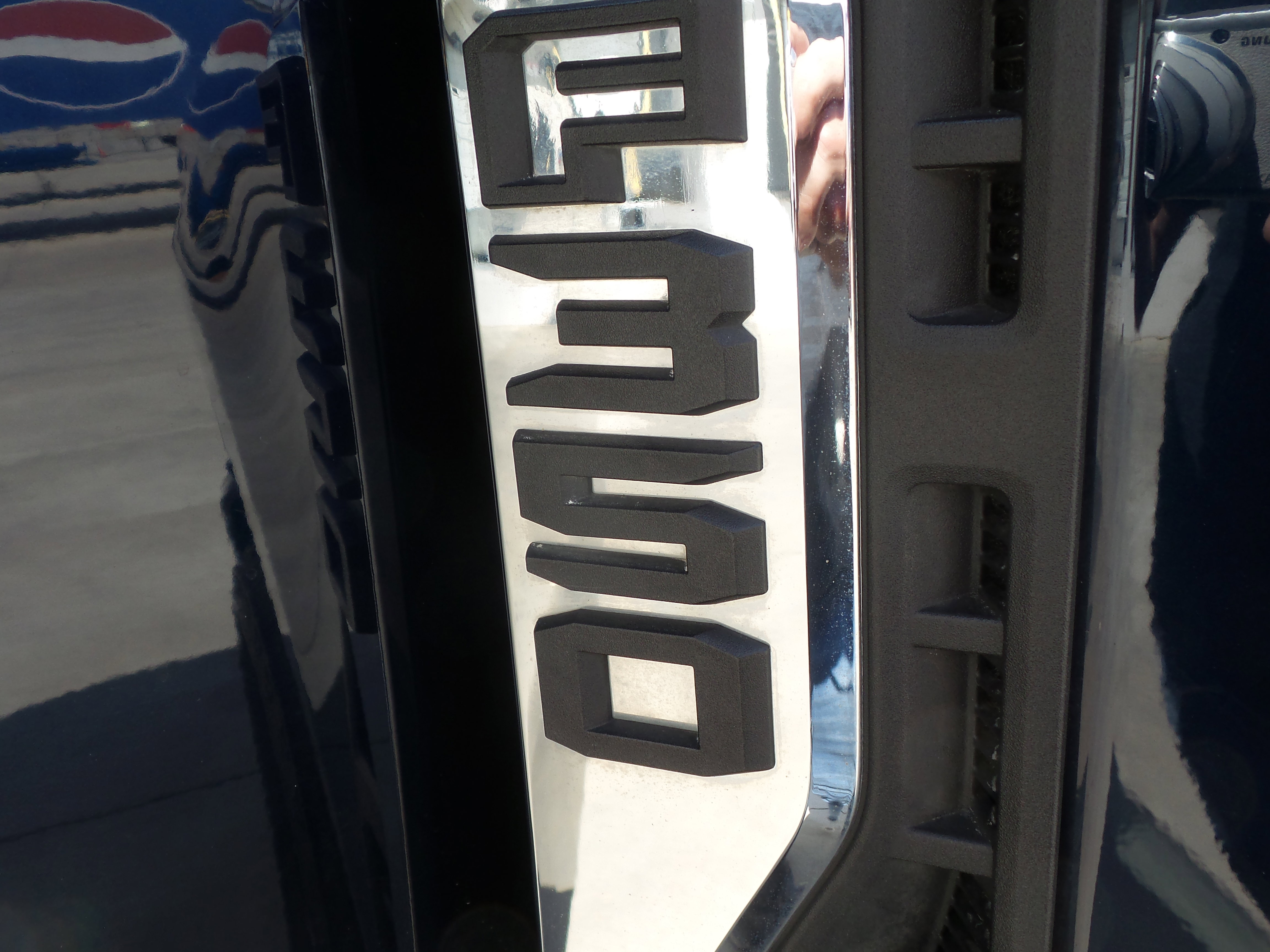 Used 2024 Ford F350 Platinum w/ FX4 Off-Road Package image 62