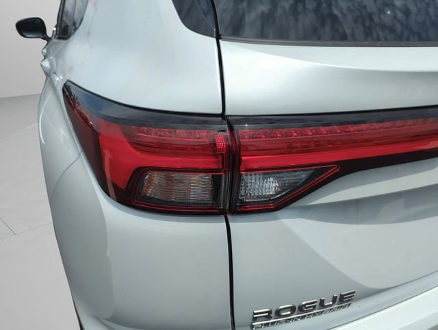 New 2026 Nissan Rogue SL AWD/4WD image 18