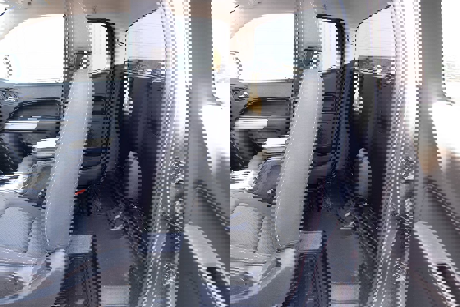 Used 2021 Chevrolet Colorado LT w/ Fleet Safety Package image 14