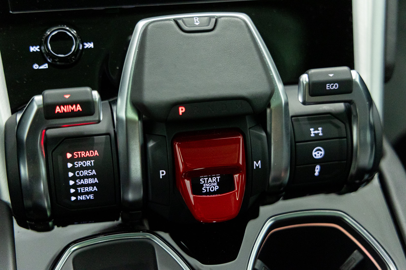 Used 2024 Lamborghini Urus S AWD/4WD image 33