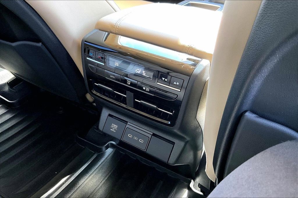 Certified 2025 Acura MDX w/ Technology Package image 33