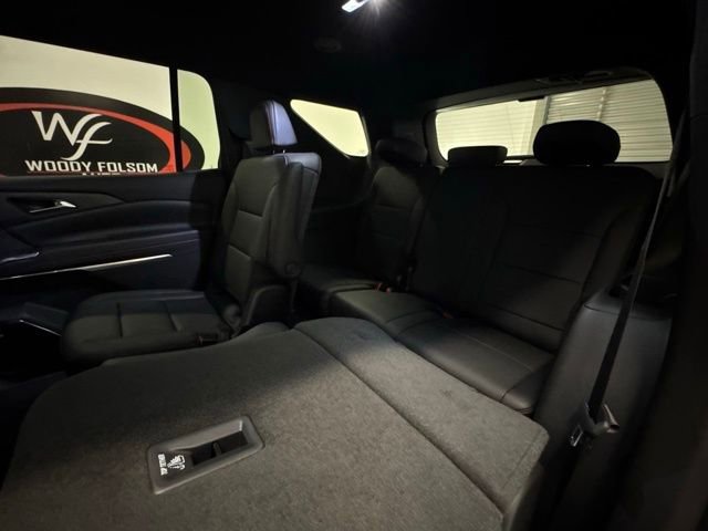 New 2026 Chevrolet Traverse Z71 w/ Enhanced Driving Package AWD/4WD image 12